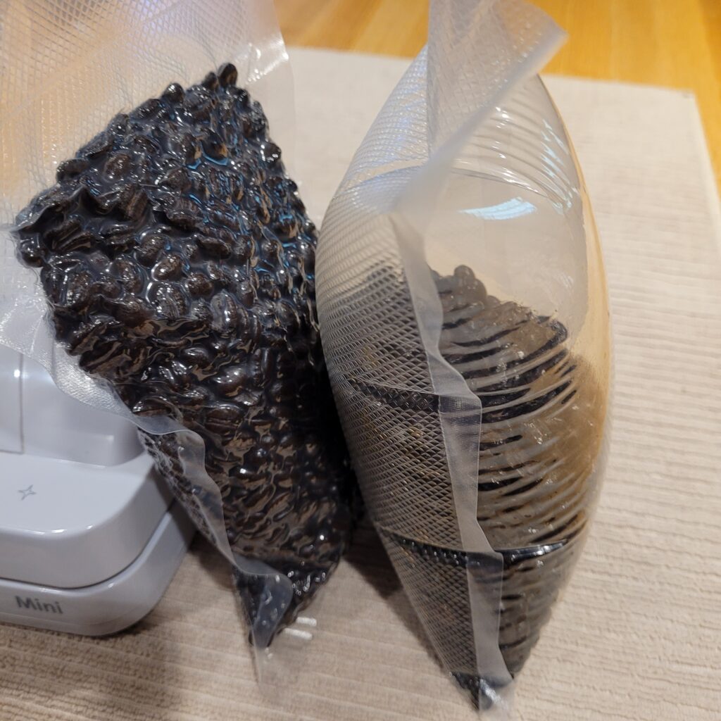 Vacuum sealed coffee: rested vs not rested
